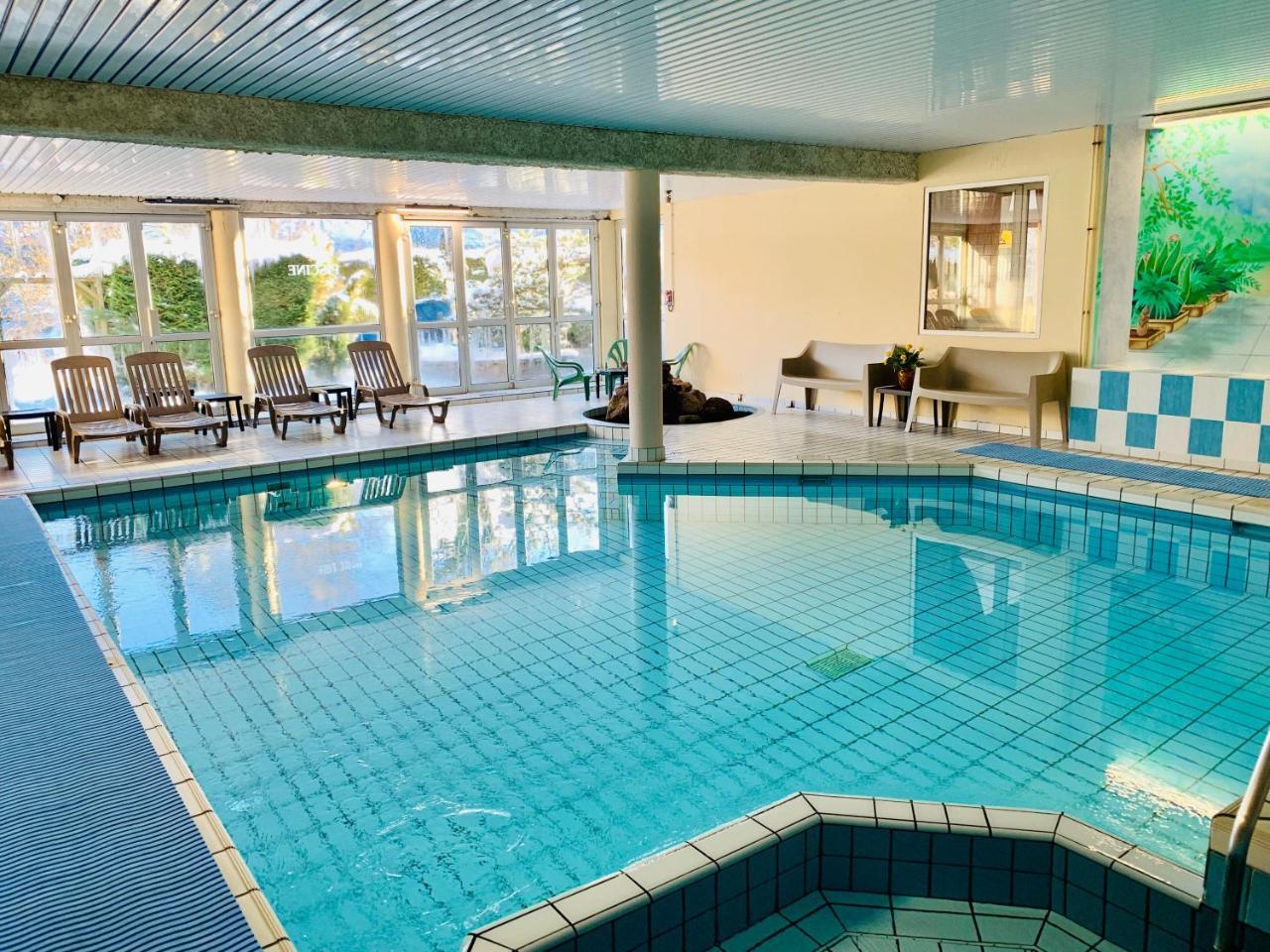 Hotel Restaurant Le Clos Бес-ет-Сен-Анастез Екстериор снимка